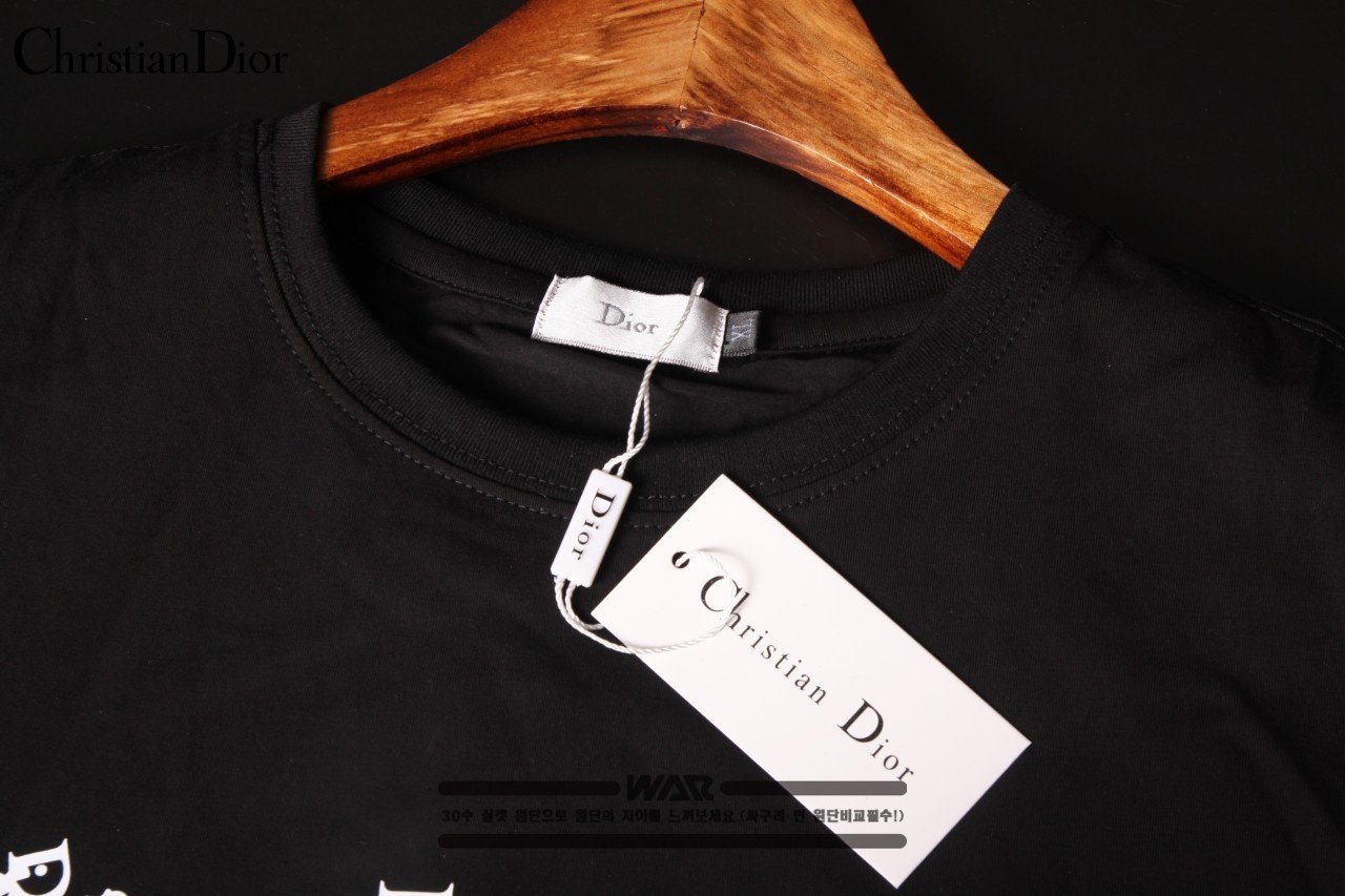 디올-레터링-디자인-티셔츠-명품 레플리카 미러 SA급