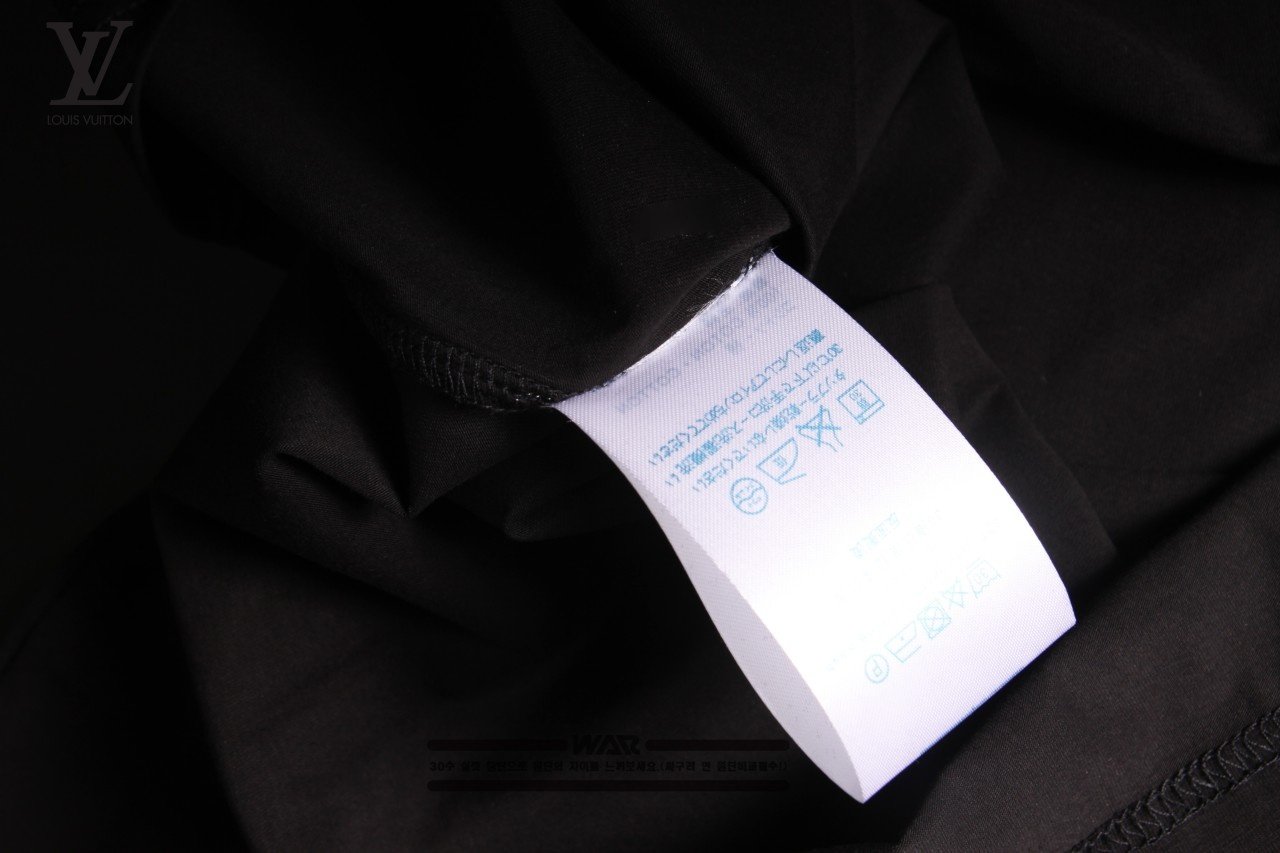 루이비통-3d-마크-로고-디자인-티셔츠-명품 레플리카 미러 SA급